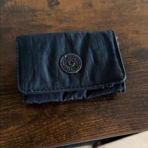 Vera Bradley Navy Blue Wallet